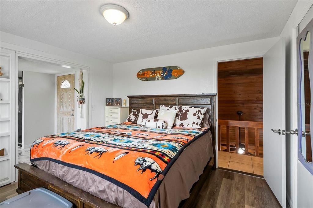 Active With Contract: $479,000 (2 beds, 2 baths, 1714 Square Feet)