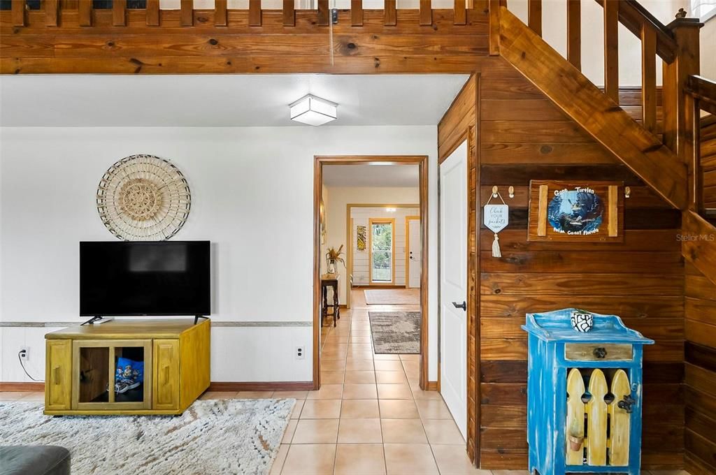 Active With Contract: $479,000 (2 beds, 2 baths, 1714 Square Feet)