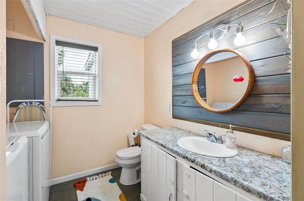 Active With Contract: $479,000 (2 beds, 2 baths, 1714 Square Feet)