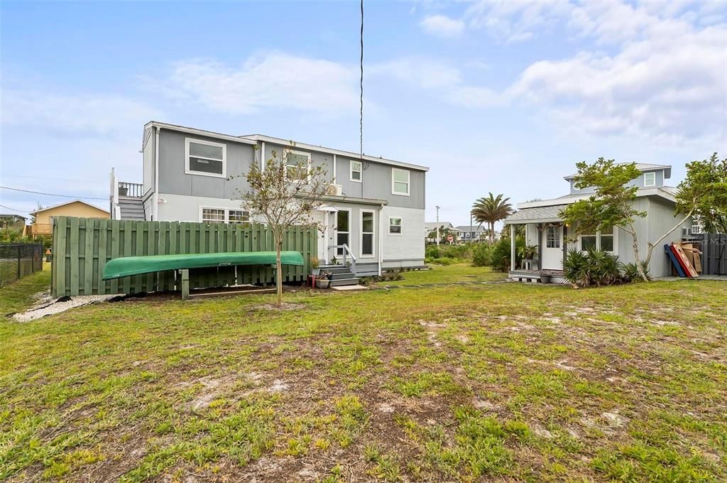 Active With Contract: $479,000 (2 beds, 2 baths, 1714 Square Feet)