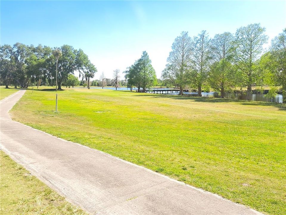 待售: $85,000 (0.50 acres)