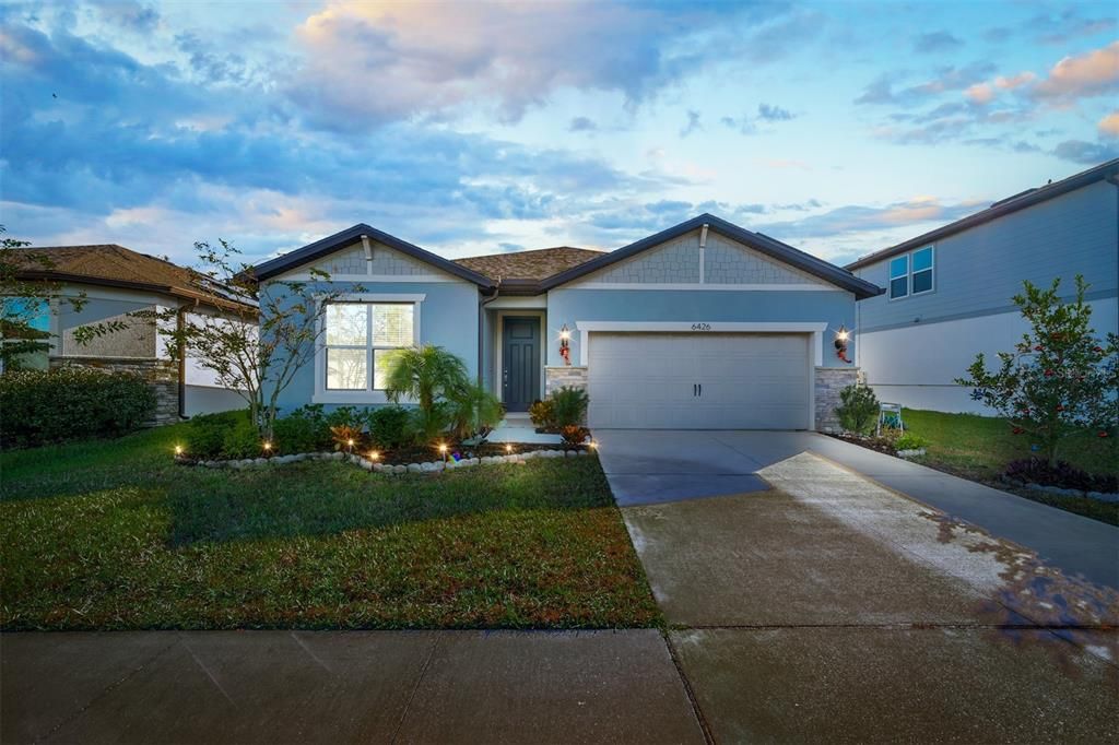 最近售出: $320,000 (3 贝兹, 2 浴室, 1635 平方英尺)