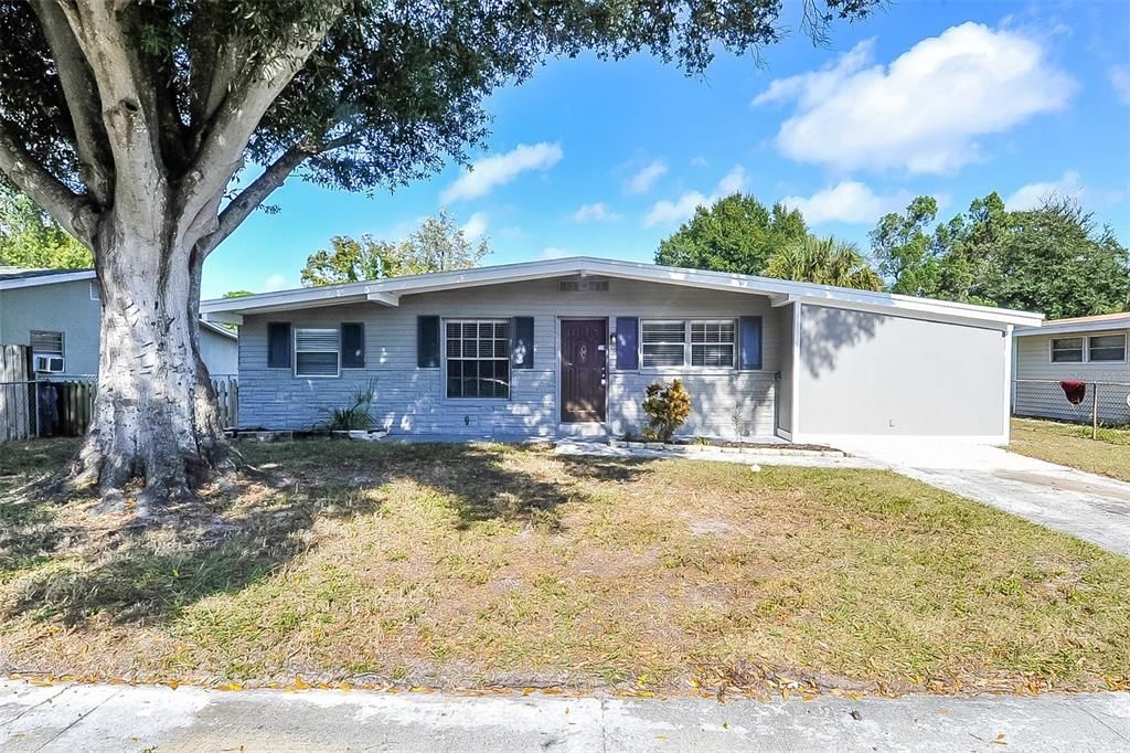 最近租的: $2,360 (3 贝兹, 2 浴室, 1596 平方英尺)