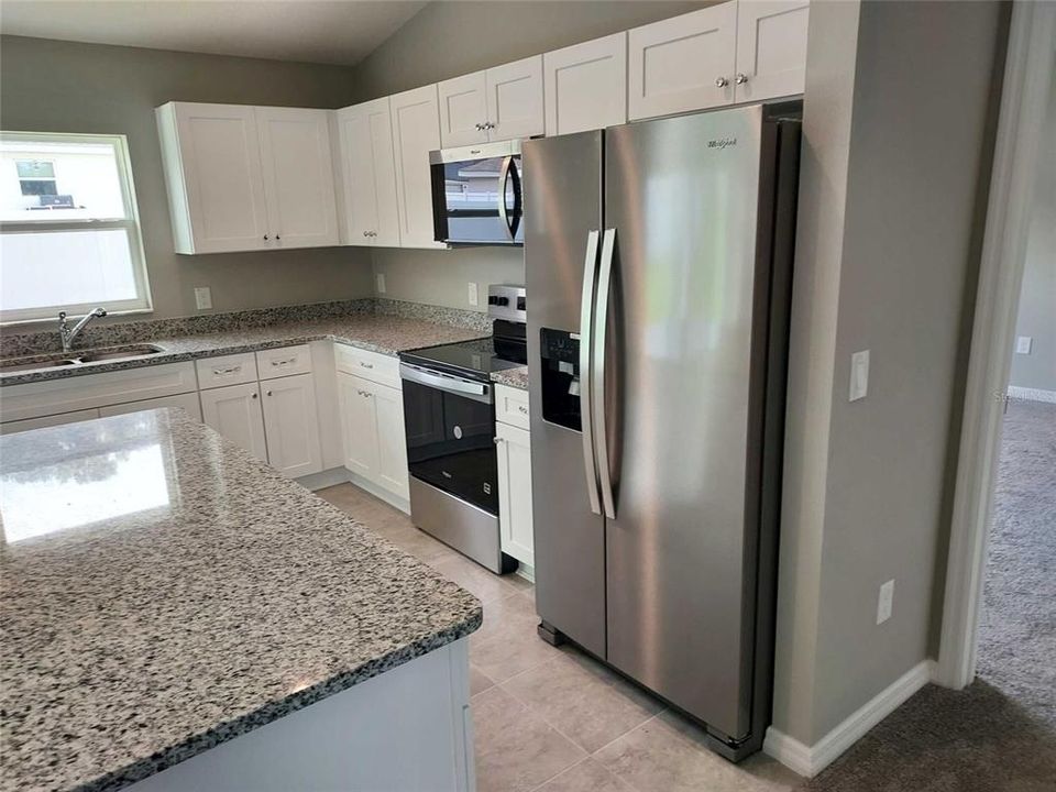 待售: $269,800 (3 贝兹, 2 浴室, 1569 平方英尺)