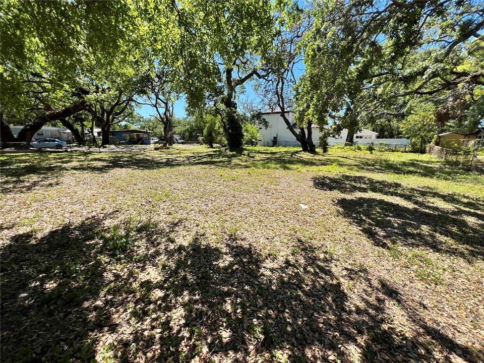 Vendido Recientemente: $135,000 (0.27 acres)