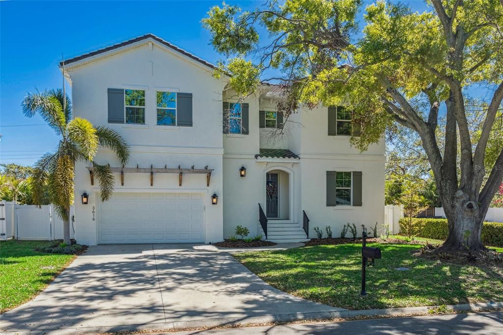 最近售出: $1,675,000 (5 贝兹, 4 浴室, 3473 平方英尺)