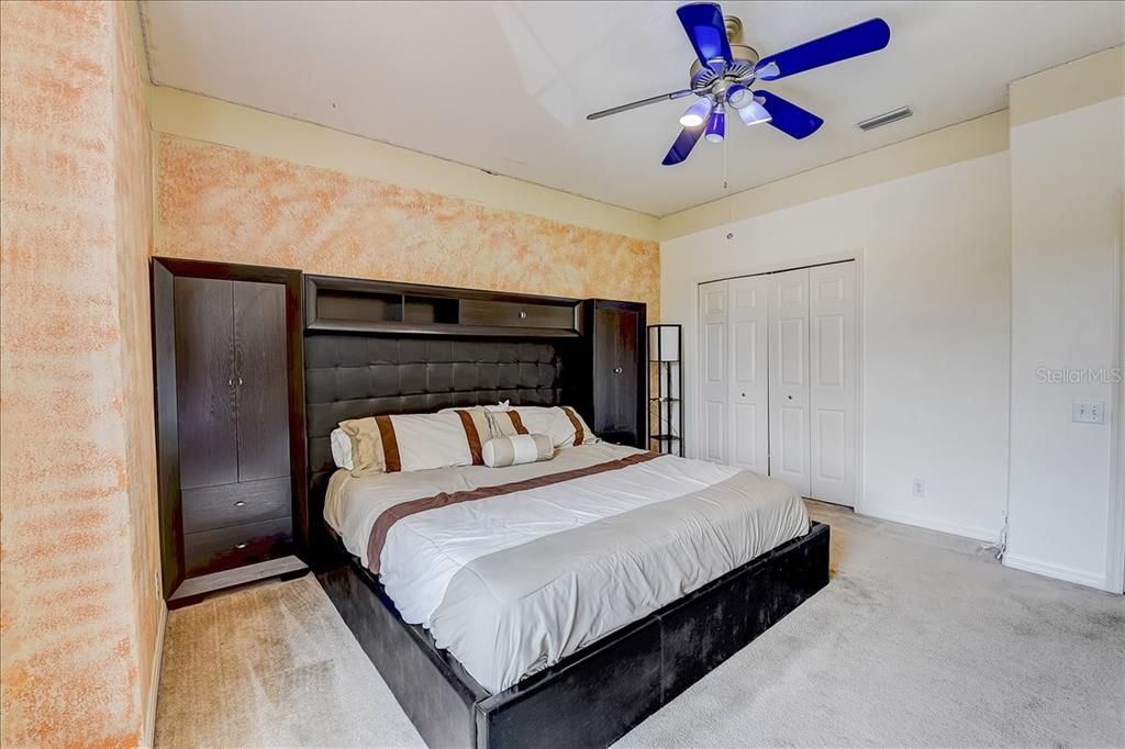 For Sale: $855,000 (4 beds, 3 baths, 3496 Square Feet)