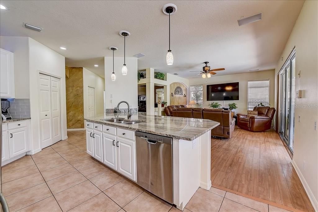 For Sale: $855,000 (4 beds, 3 baths, 3496 Square Feet)