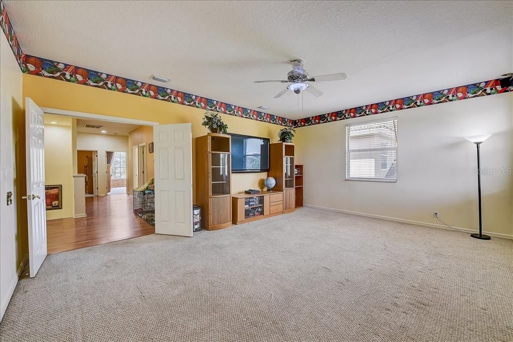 For Sale: $855,000 (4 beds, 3 baths, 3496 Square Feet)