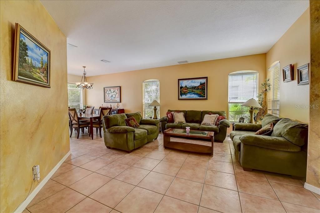 For Sale: $855,000 (4 beds, 3 baths, 3496 Square Feet)
