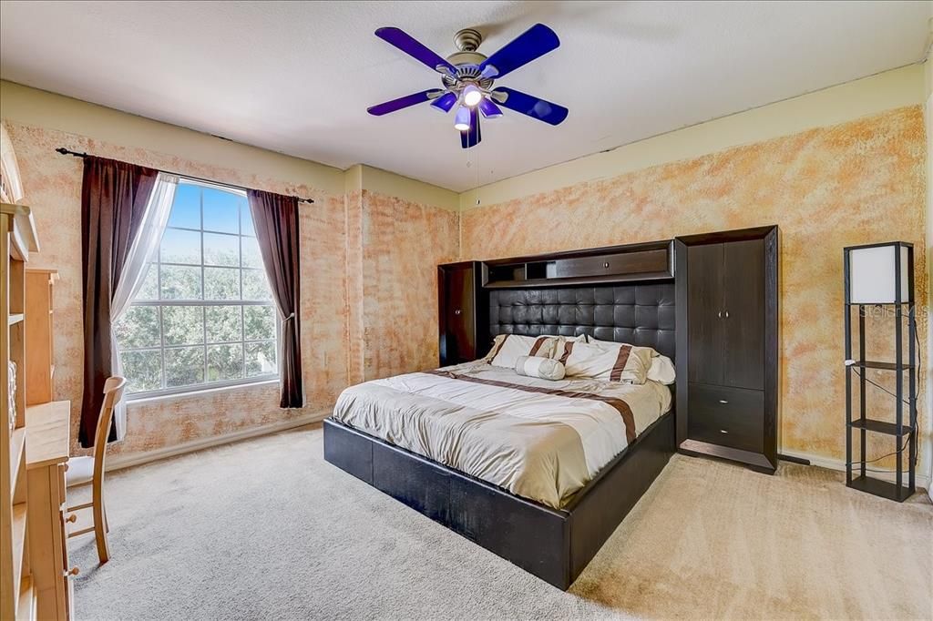 For Sale: $855,000 (4 beds, 3 baths, 3496 Square Feet)