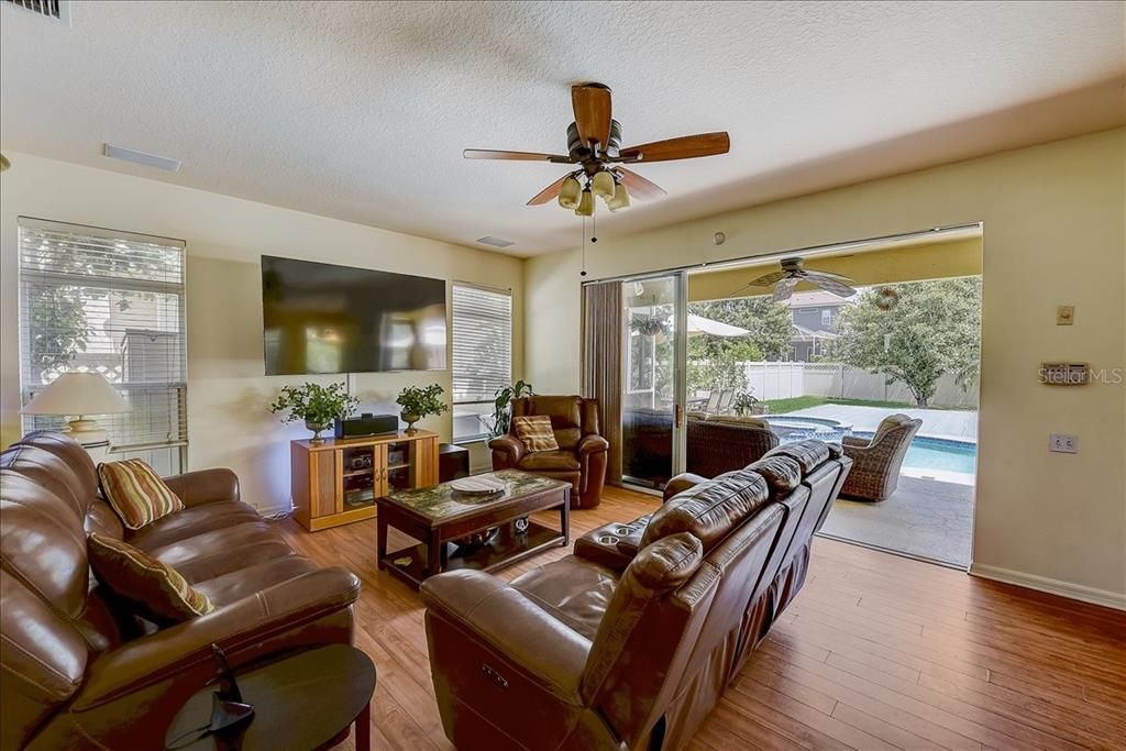 For Sale: $855,000 (4 beds, 3 baths, 3496 Square Feet)