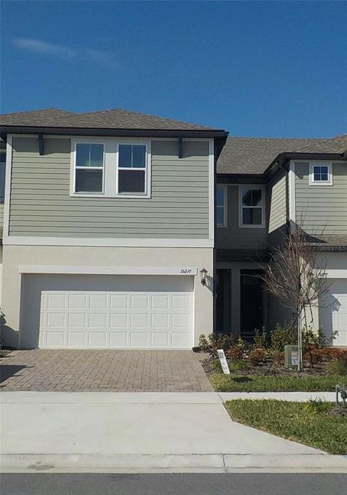 Recently Rented: $2,400 (3 beds, 2 baths, 2094 Square Feet)