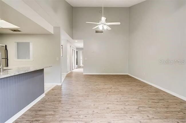 For Sale: $299,900 (2 beds, 2 baths, 1087 Square Feet)