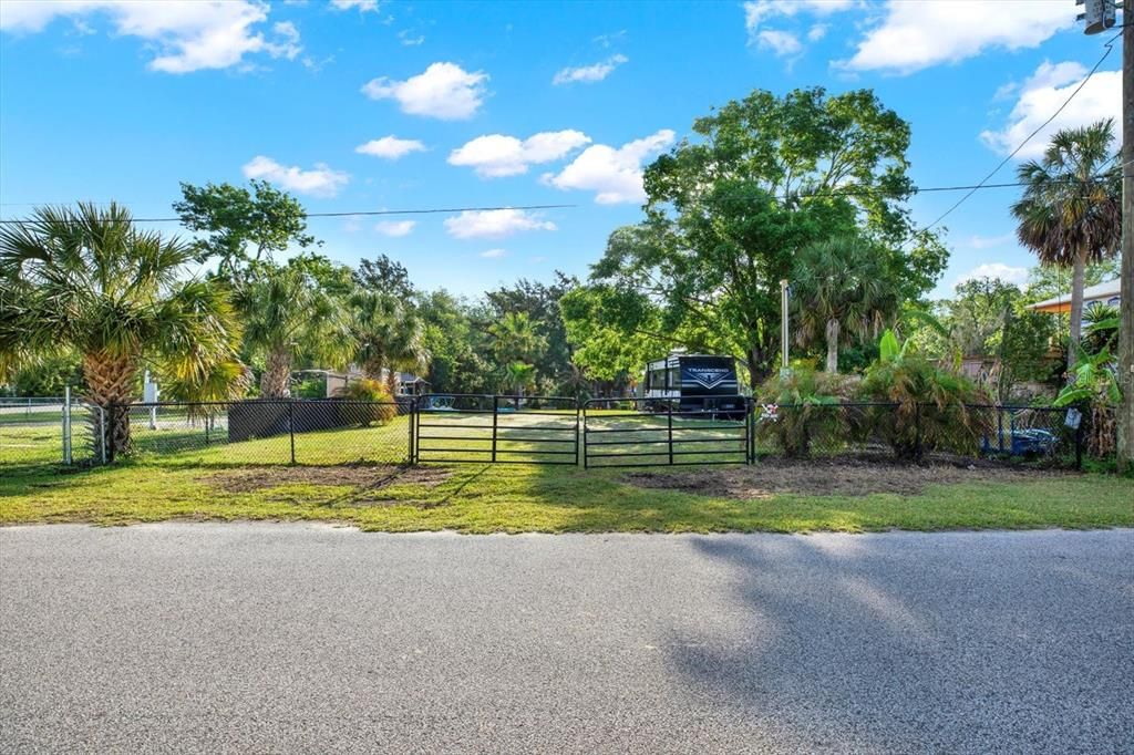 Recently Sold: $259,000 (0.14 acres)