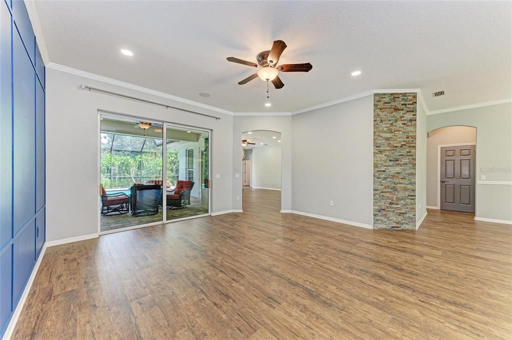 For Sale: $919,000 (4 beds, 3 baths, 2766 Square Feet)