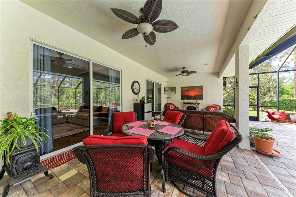 For Sale: $919,000 (4 beds, 3 baths, 2766 Square Feet)