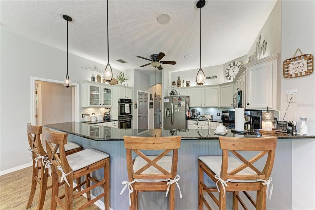 For Sale: $919,000 (4 beds, 3 baths, 2766 Square Feet)