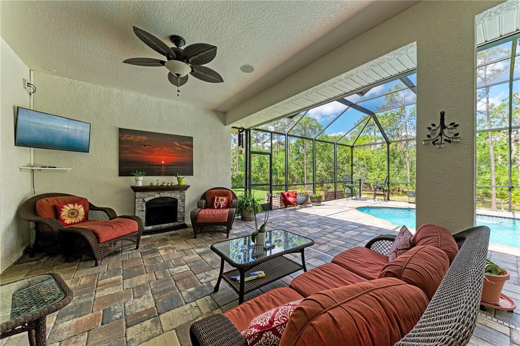 For Sale: $919,000 (4 beds, 3 baths, 2766 Square Feet)