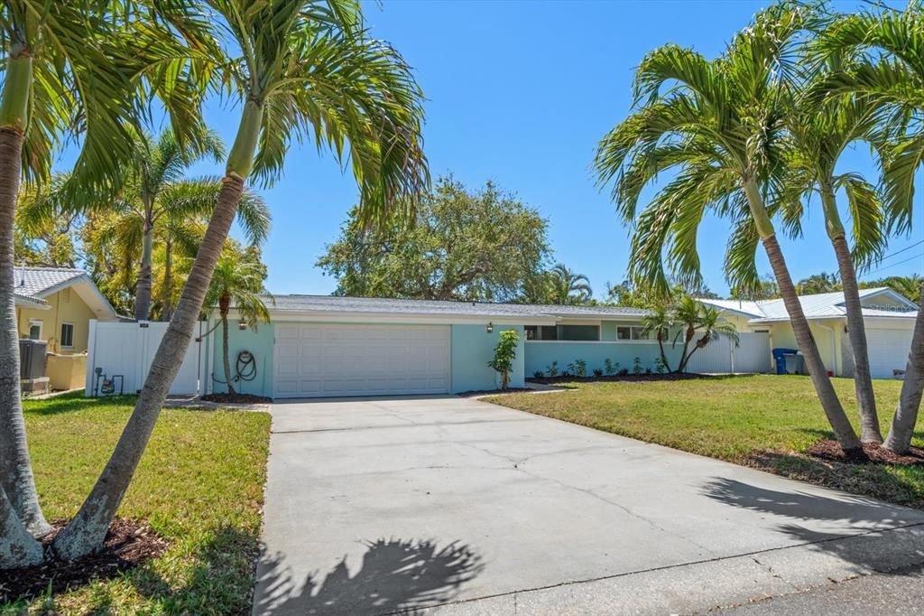 待售: $815,000 (2 贝兹, 2 浴室, 1484 平方英尺)