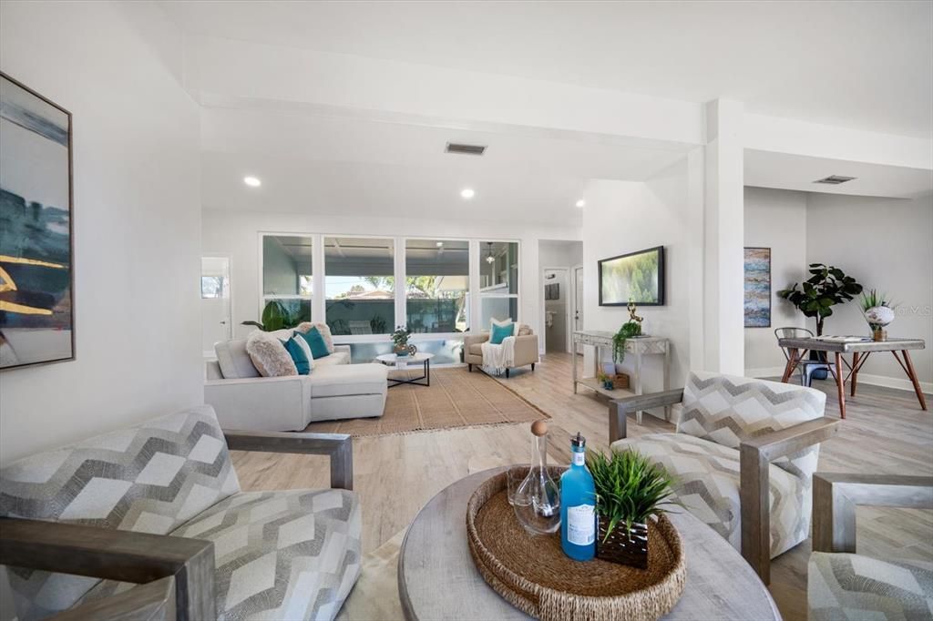 待售: $815,000 (2 贝兹, 2 浴室, 1484 平方英尺)