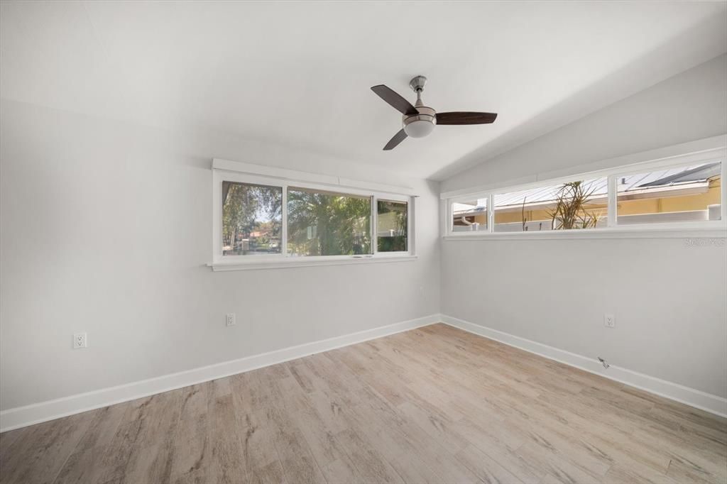 待售: $815,000 (2 贝兹, 2 浴室, 1484 平方英尺)