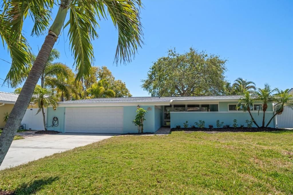 待售: $815,000 (2 贝兹, 2 浴室, 1484 平方英尺)