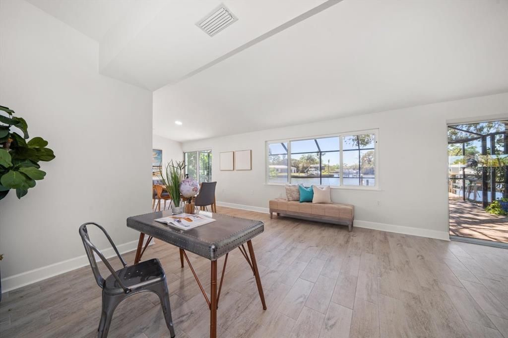 待售: $815,000 (2 贝兹, 2 浴室, 1484 平方英尺)