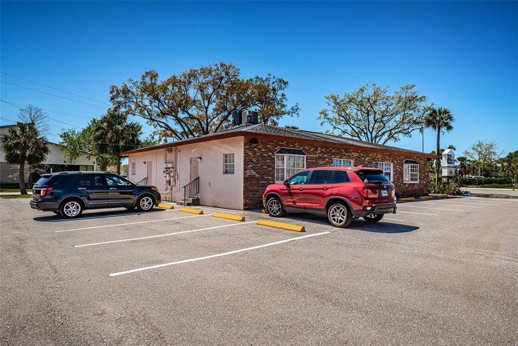 待售: $35,375 (0 贝兹, 0 浴室, 1415 平方英尺)