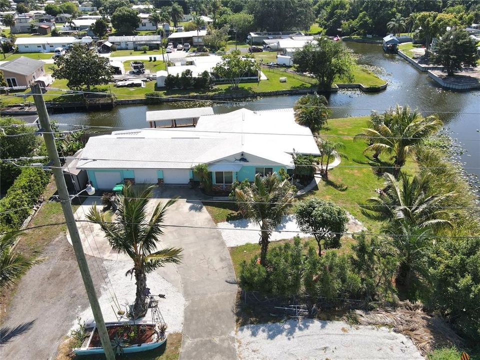 Active With Contract: $359,900 (3 beds, 2 baths, 1733 Square Feet)