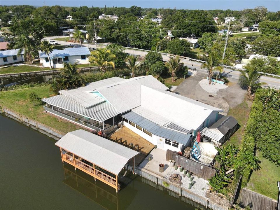 Active With Contract: $359,900 (3 beds, 2 baths, 1733 Square Feet)