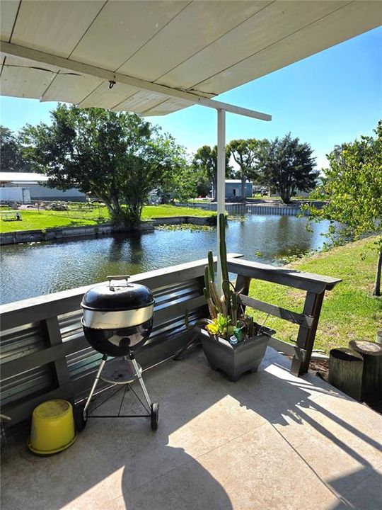 Active With Contract: $359,900 (3 beds, 2 baths, 1733 Square Feet)