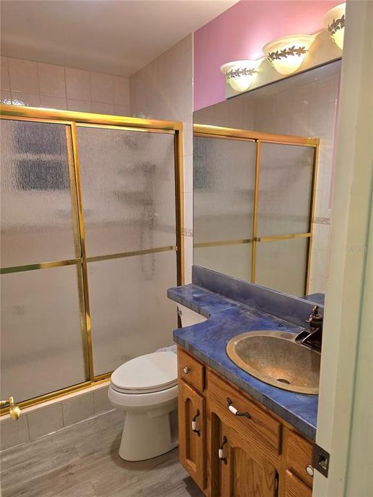 Active With Contract: $359,900 (3 beds, 2 baths, 1733 Square Feet)