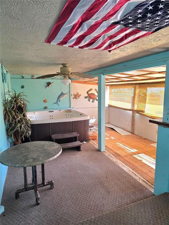 Active With Contract: $359,900 (3 beds, 2 baths, 1733 Square Feet)