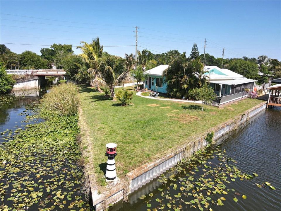 Active With Contract: $359,900 (3 beds, 2 baths, 1733 Square Feet)
