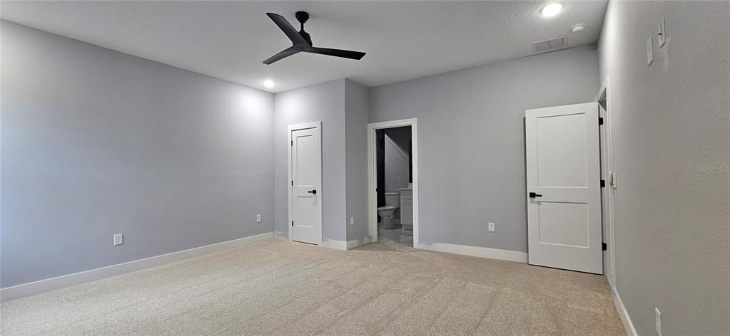 En Venta: $610,000 (4 camas, 3 baños, 2795 Pies cuadrados)