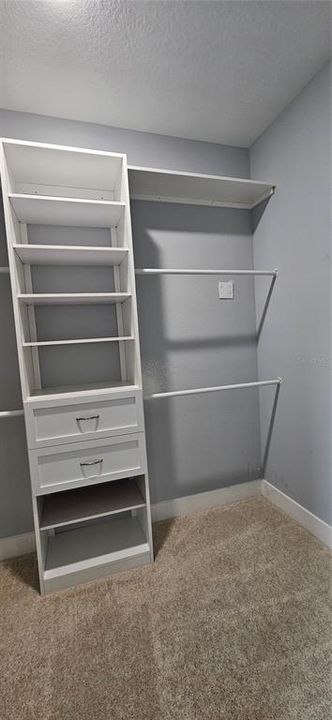 En Venta: $610,000 (4 camas, 3 baños, 2795 Pies cuadrados)