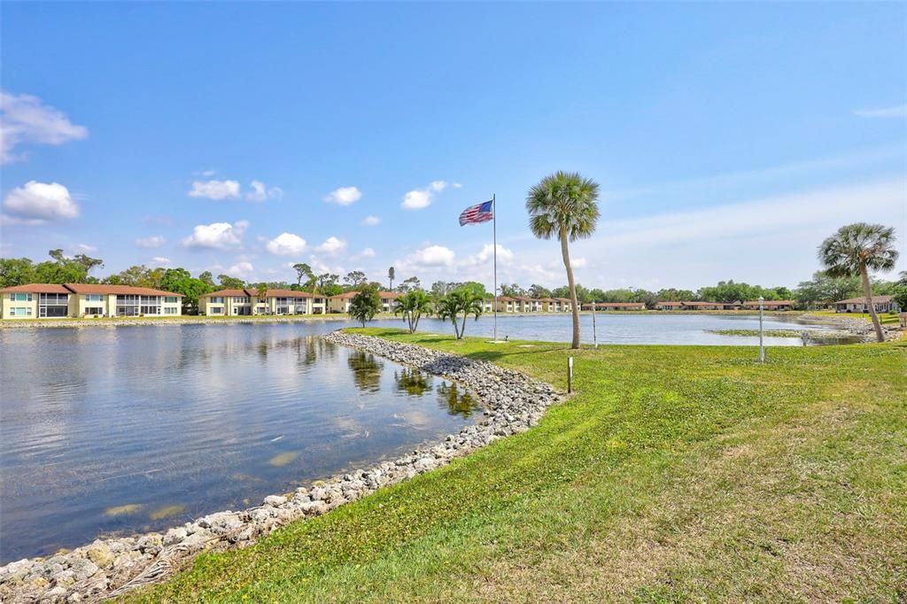 For Sale: $217,000 (2 beds, 2 baths, 1178 Square Feet)