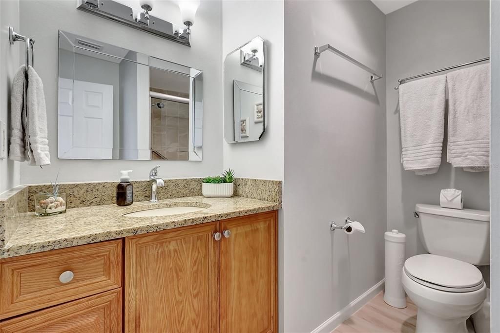 For Sale: $217,000 (2 beds, 2 baths, 1178 Square Feet)