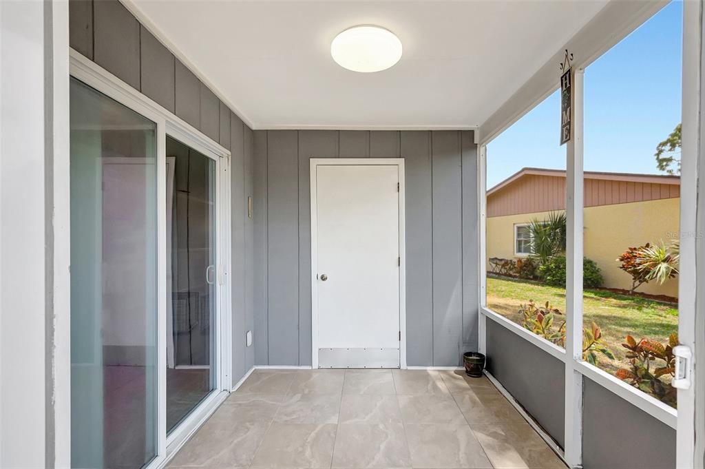 For Sale: $217,000 (2 beds, 2 baths, 1178 Square Feet)