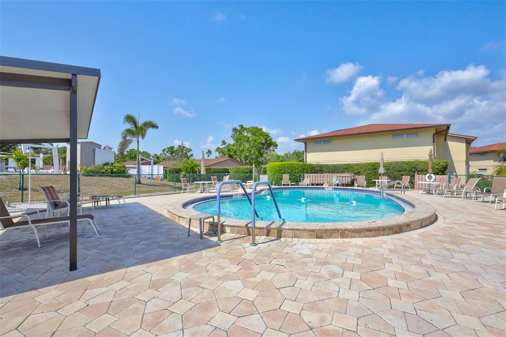 For Sale: $217,000 (2 beds, 2 baths, 1178 Square Feet)