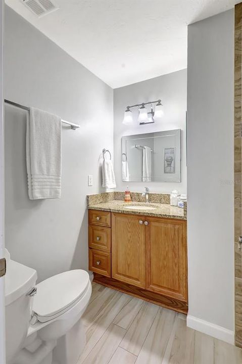 For Sale: $217,000 (2 beds, 2 baths, 1178 Square Feet)