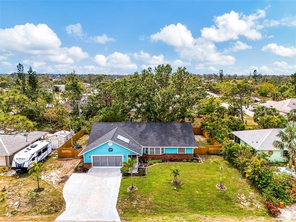 For Sale: $449,700 (3 beds, 2 baths, 1948 Square Feet)