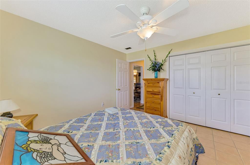 For Sale: $449,700 (3 beds, 2 baths, 1948 Square Feet)