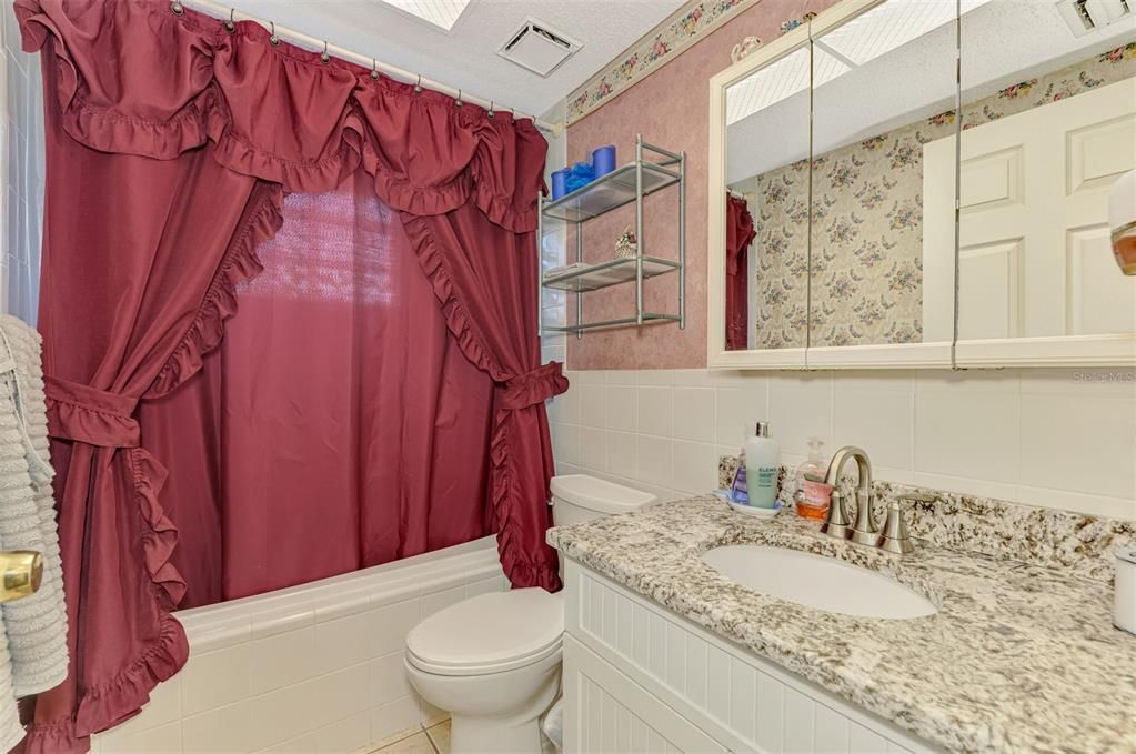 For Sale: $449,700 (3 beds, 2 baths, 1948 Square Feet)