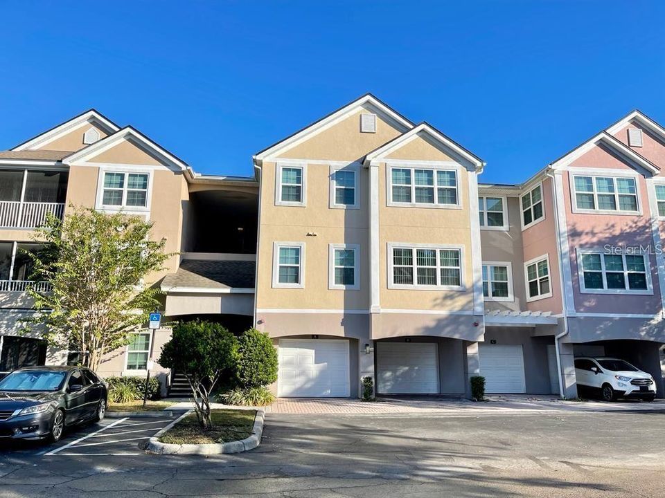 Recently Rented: $1,695 (2 beds, 2 baths, 1256 Square Feet)