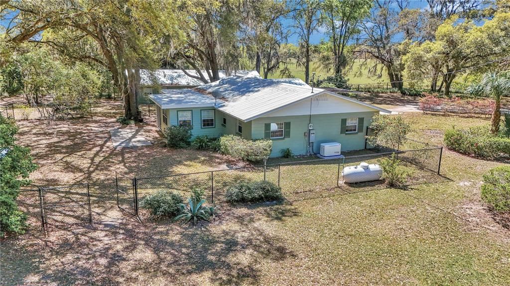 For Sale: $529,000 (3 beds, 3 baths, 3635 Square Feet)