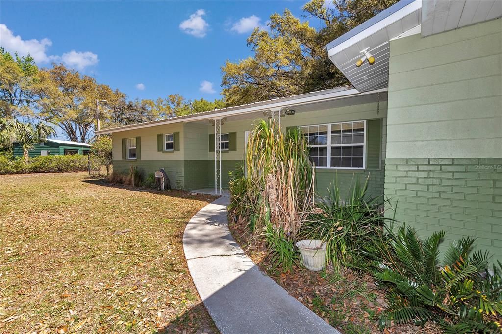 For Sale: $529,000 (3 beds, 3 baths, 3635 Square Feet)