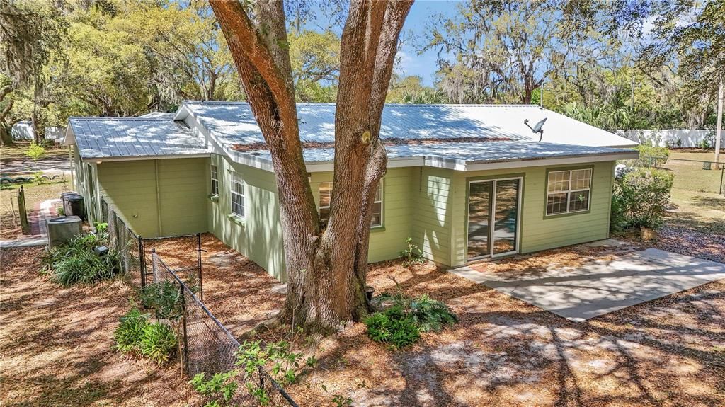 For Sale: $529,000 (3 beds, 3 baths, 3635 Square Feet)