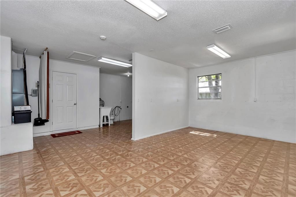 For Sale: $529,000 (3 beds, 3 baths, 3635 Square Feet)